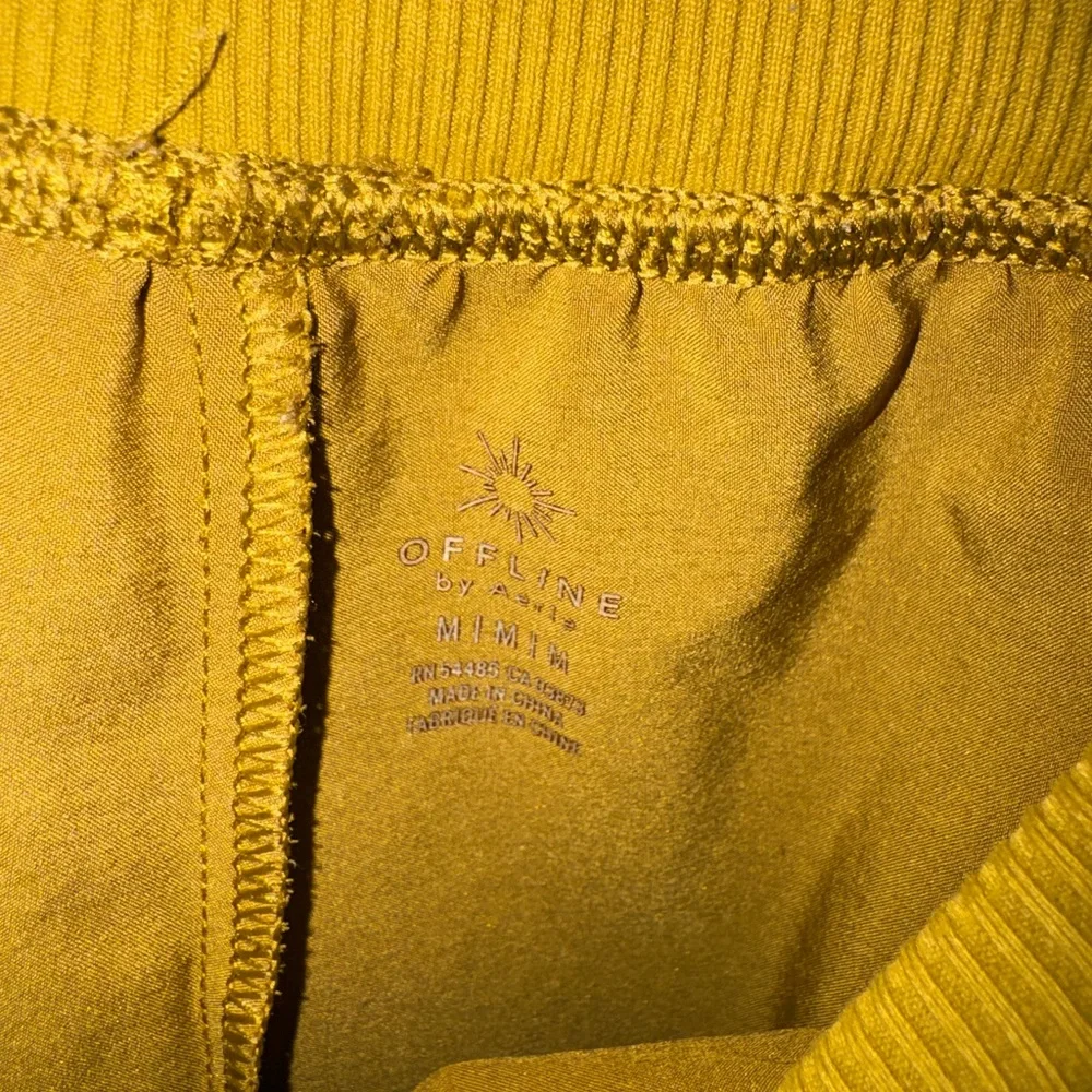 Aerie Offline Joggers Roll Top Medium - Picture 3 of 5